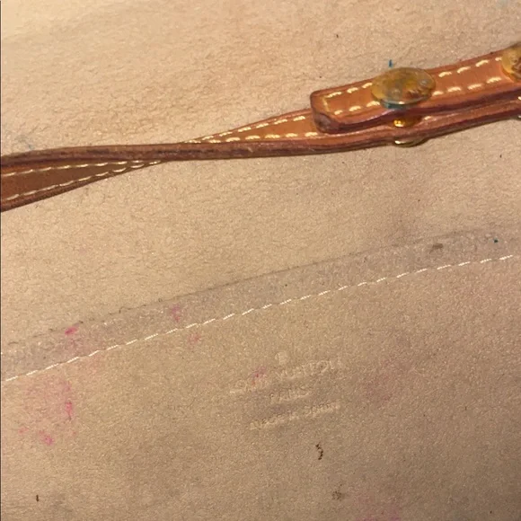 LOUIS VUITTON Black and Gold Monogram Crossbody Bag - Picture 8 of 11